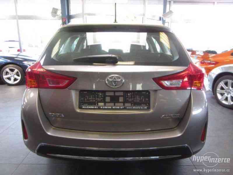 Toyota Auris Touring Sports 1.6 - foto 8