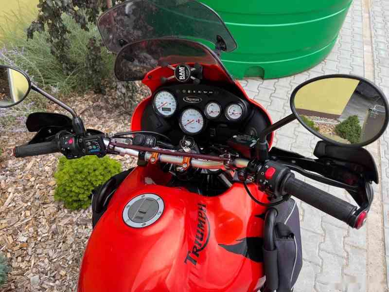 Triumph Tiger 955i - foto 10