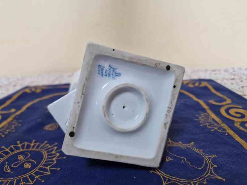 Bílá stylová porcelánová soška Sova - foto 7