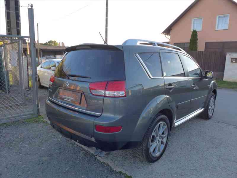 Citroën C-Crosser 2,2 HDI 4x4 EXCLUSIVE 7.MÍST - foto 3