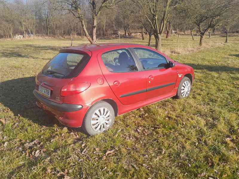 Peugeot 206, 1,1 ccm, 44 kW - foto 3