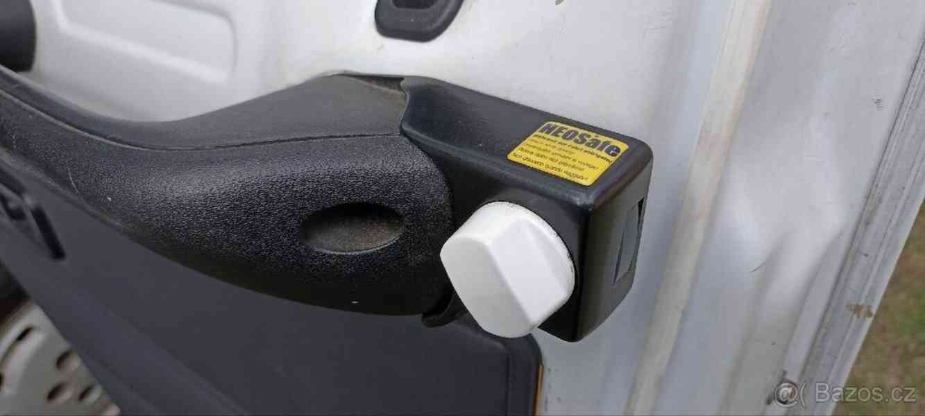 Fiat Ducato 2,5   obytné auto Knaus Traveller 59 - foto 16