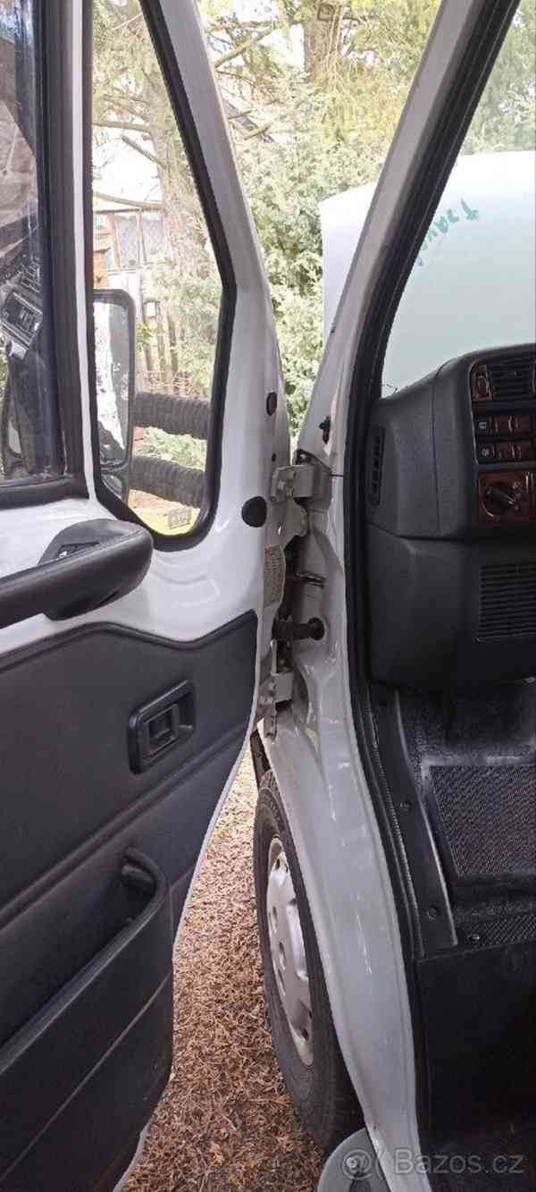 Fiat Ducato 2,5   obytné auto Knaus Traveller 59 - foto 13