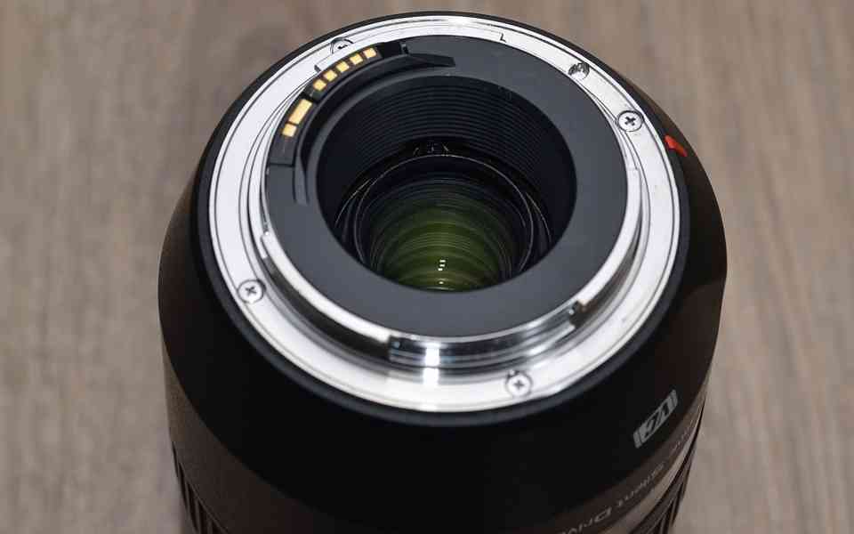 pro Canon - Tamron SP 70-300mm 1:4-5.6 USD IF VC **TELE-ZOOM - foto 5