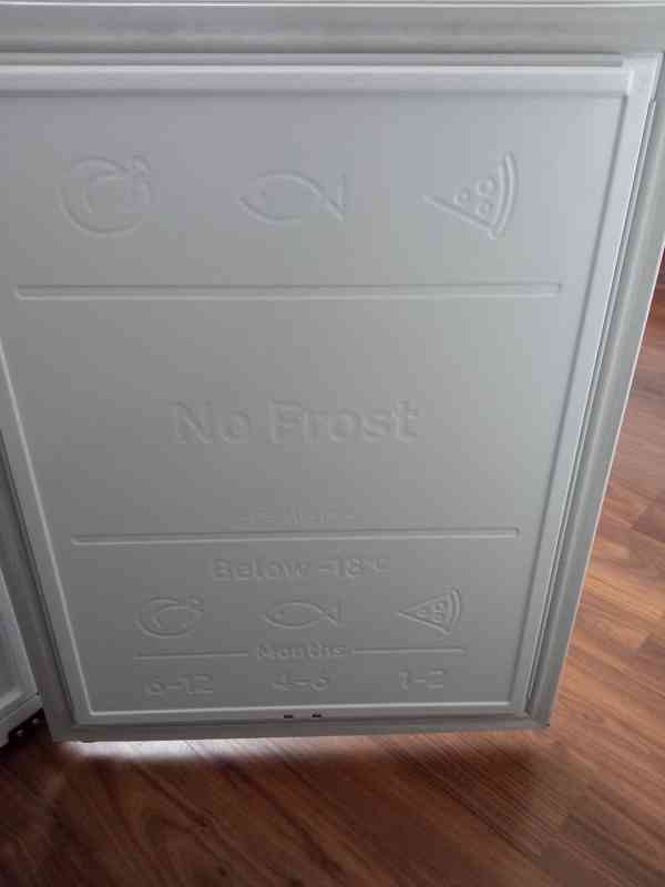 Kombinovaná True No Frost chladnička Samsung RB36T675CWW/EF  - foto 3
