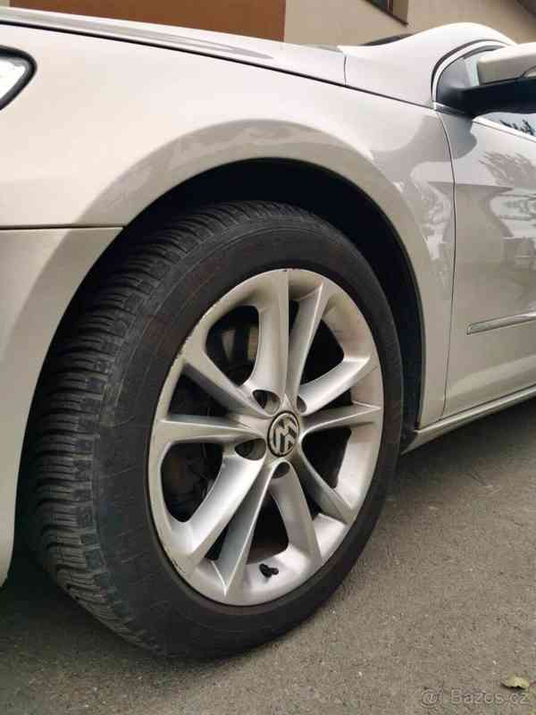 Volkswagen Passat 1,8 - foto 10