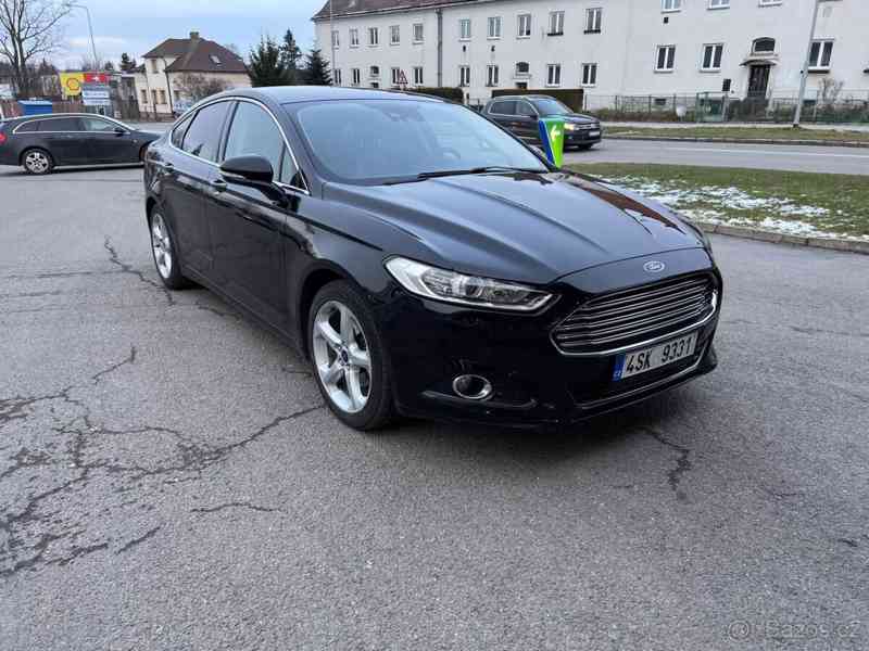 Ford Mondeo hatchback Titánium - foto 1