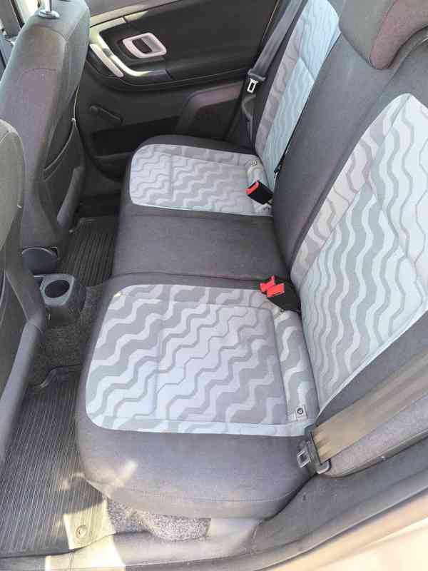 Škoda Fabia Combi 1.2 HTP Ambiente - foto 5