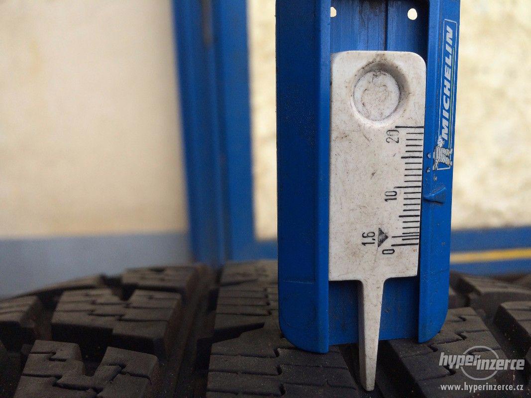 zánovní zimní pneu 225/65-17 Nokian - bazar - Hyperinzerce.cz