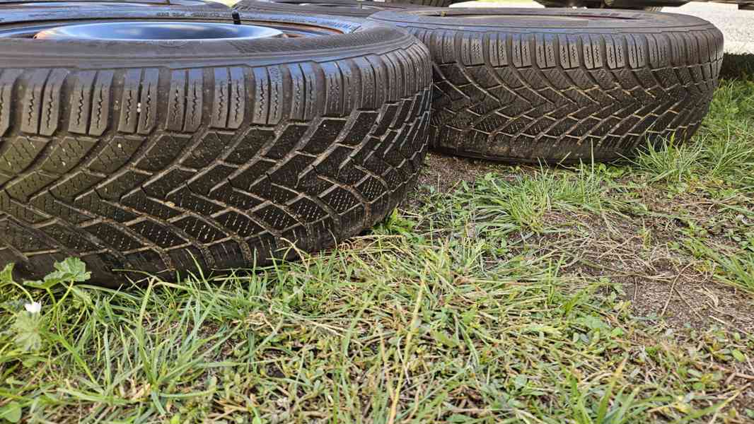Škoda Octavia zimní pneumatiky 195/65 R15 disky 6Jx15 5x112  - foto 2