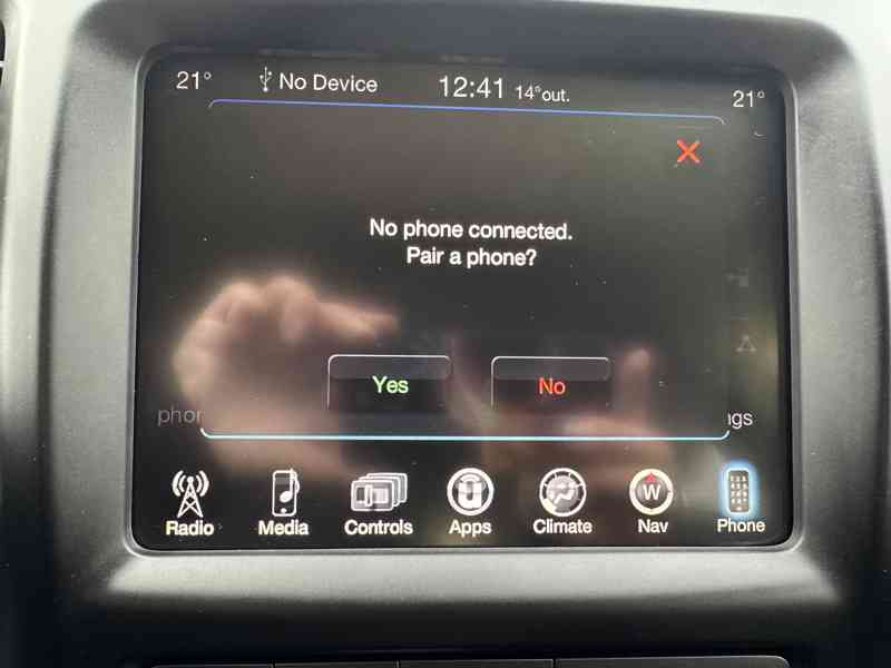 Jeep Cherokee 2.2CRD 4x4/136kW/1MAJ/TOP - foto 37