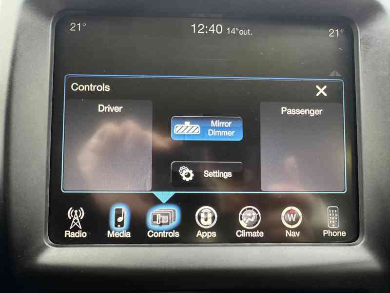 Jeep Cherokee 2.2CRD 4x4/136kW/1MAJ/TOP - foto 32