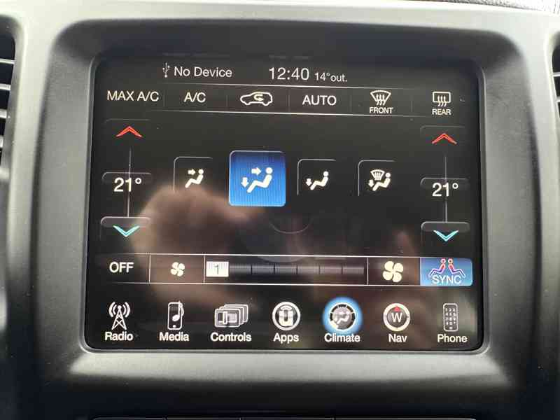 Jeep Cherokee 2.2CRD 4x4/136kW/1MAJ/TOP - foto 34