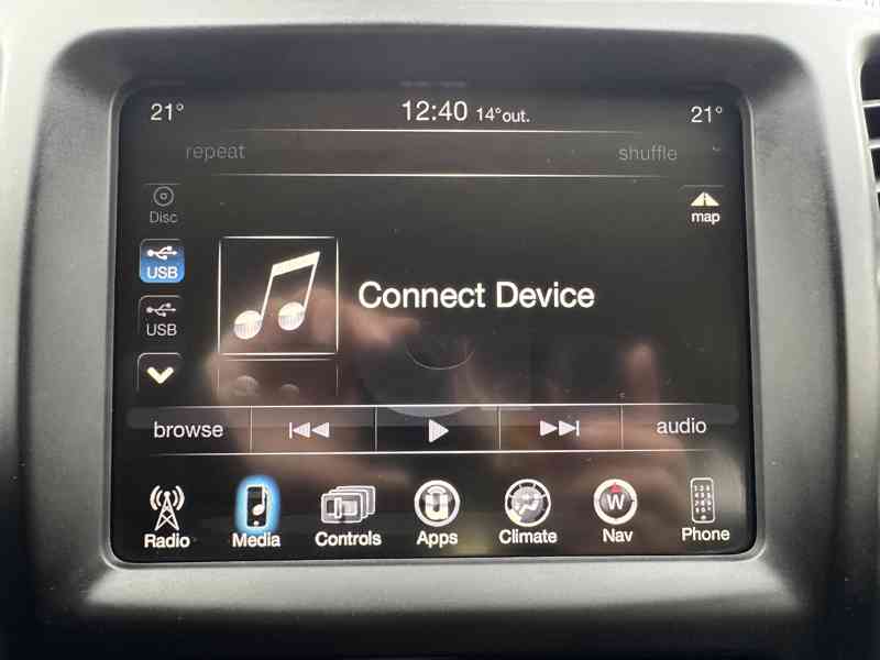 Jeep Cherokee 2.2CRD 4x4/136kW/1MAJ/TOP - foto 31