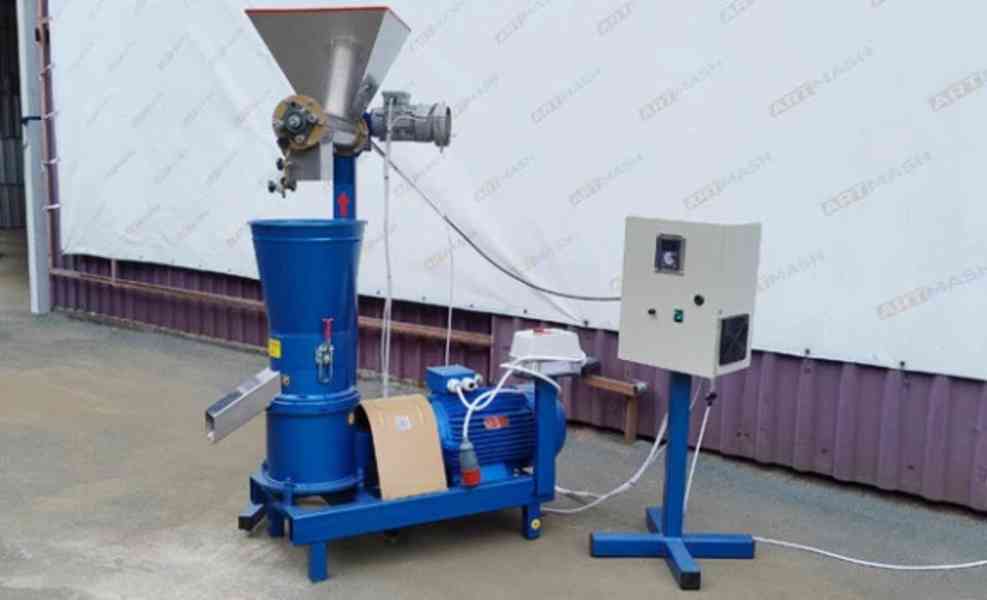 Peletovaci lis dřevěných pilin 7,5 kW + mini šnek - foto 2
