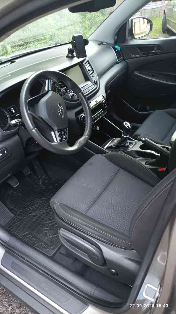 Hyundai Tuson 1,7 CRDI - foto 17