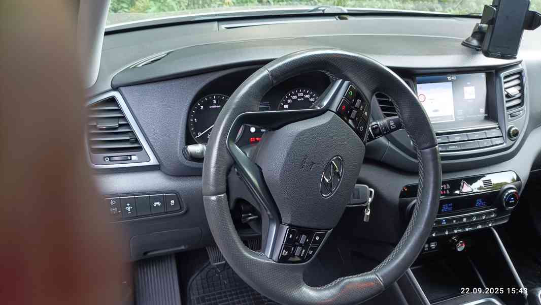 Hyundai Tuson 1,7 CRDI - foto 9