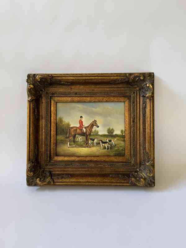Kůň jezdec psi - obraz ve zlatém zdobeném rámu - foto 1