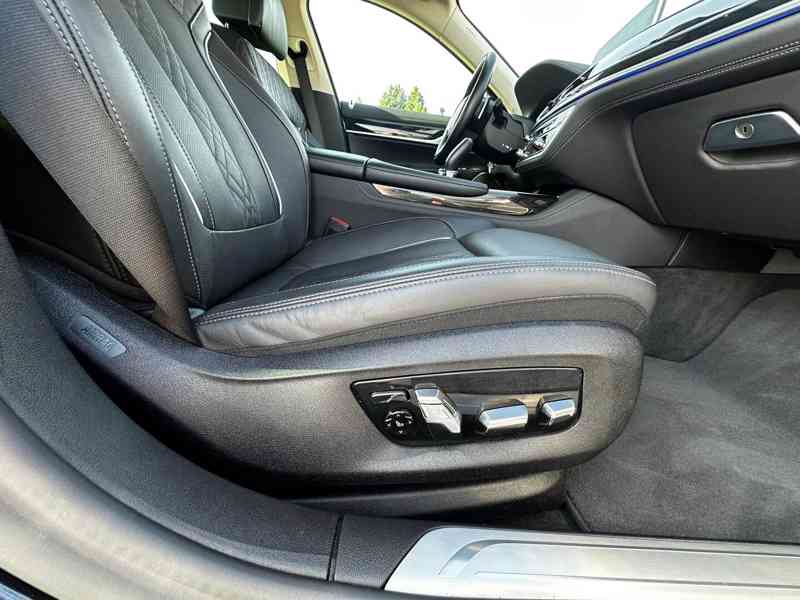 BMW Řada 7 740xd/laser/360°/masáž/ACC/HUD - foto 23