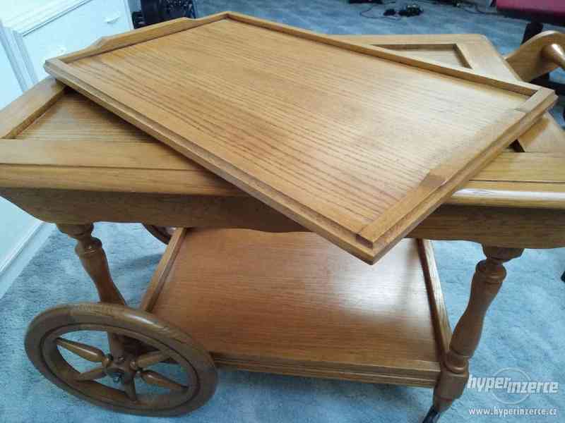 Pojízdný barový stolek - foto 1
