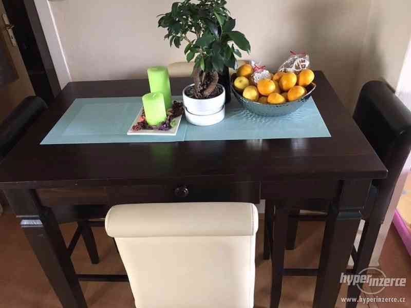 Vyšší stůl z masivu + 4 kožené židle - foto 1