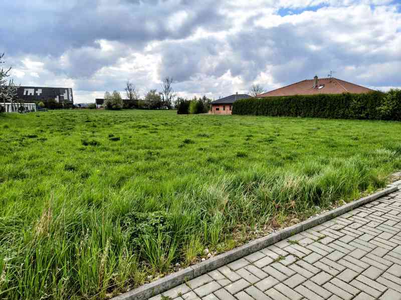 Čáslavky - prodej stavebního pozemku 1686 m2 - foto 4