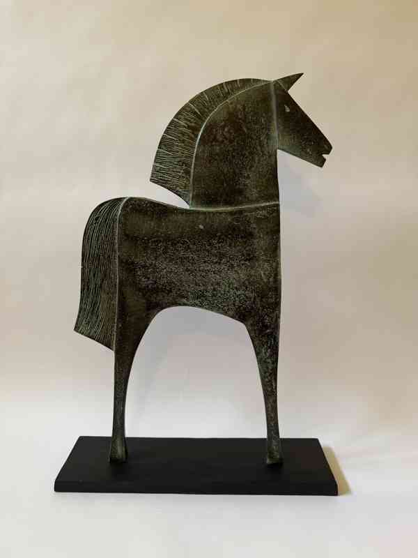 Kůň - kovová socha ve stylu Art Deco 57 cm - foto 4