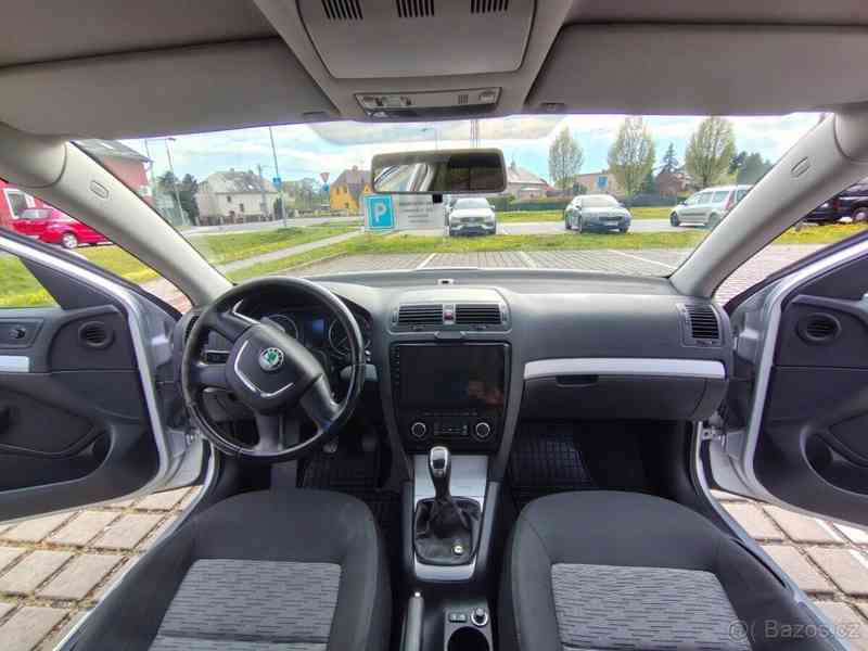 Škoda Octavia 1,6   77 kW,2011,STK 10/2028 - foto 9