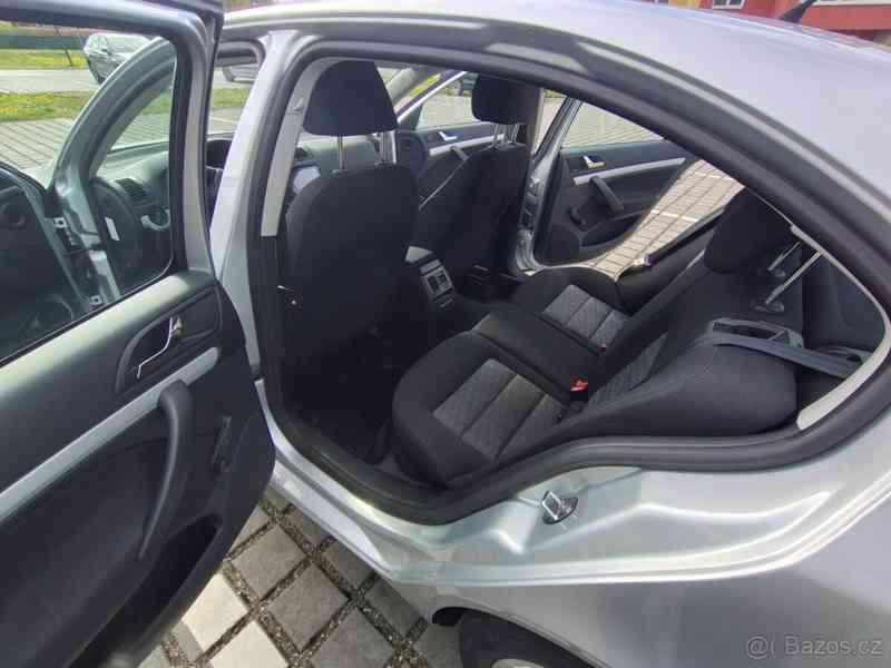 Škoda Octavia 1,6   77 kW,2011,STK 10/2028 - foto 5