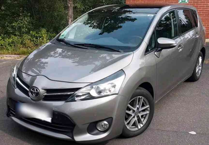 Toyota Verso 1.8i Skyview Edition benzín 108kw - foto 4