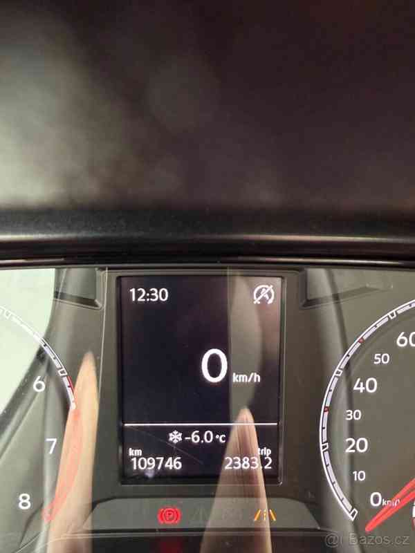 Volkswagen T-Roc 1,0   TSI 95kw + letní PNEU - foto 19