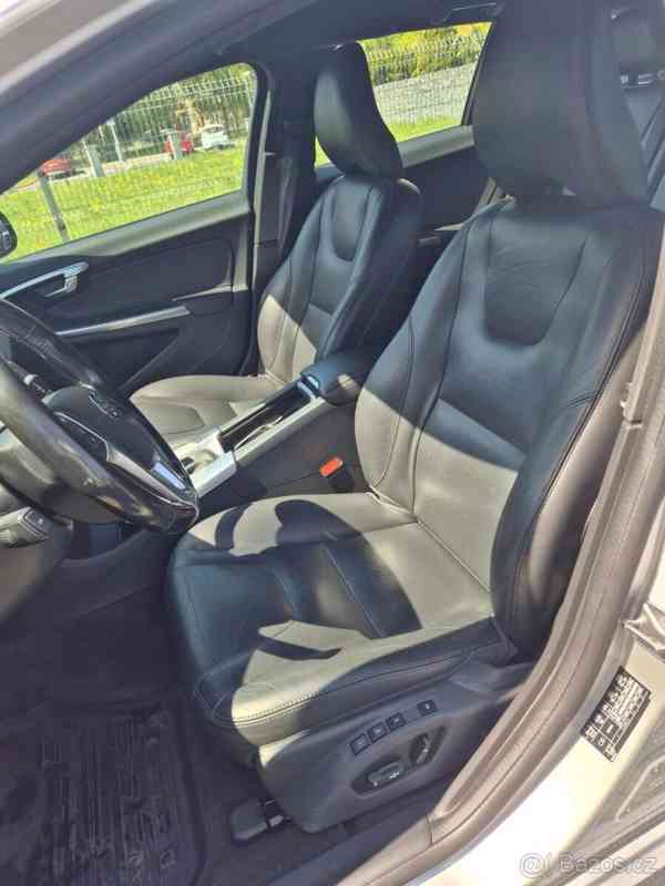 Volvo V60 2,4   Cross Country D - foto 3