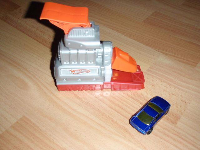 Sbírka Hot Wheels - pohyblivé stavby - foto 24