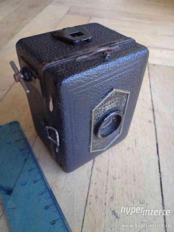 Historický Fotoaparát Zeiss Ikon Baby Box 54/18 - foto 1