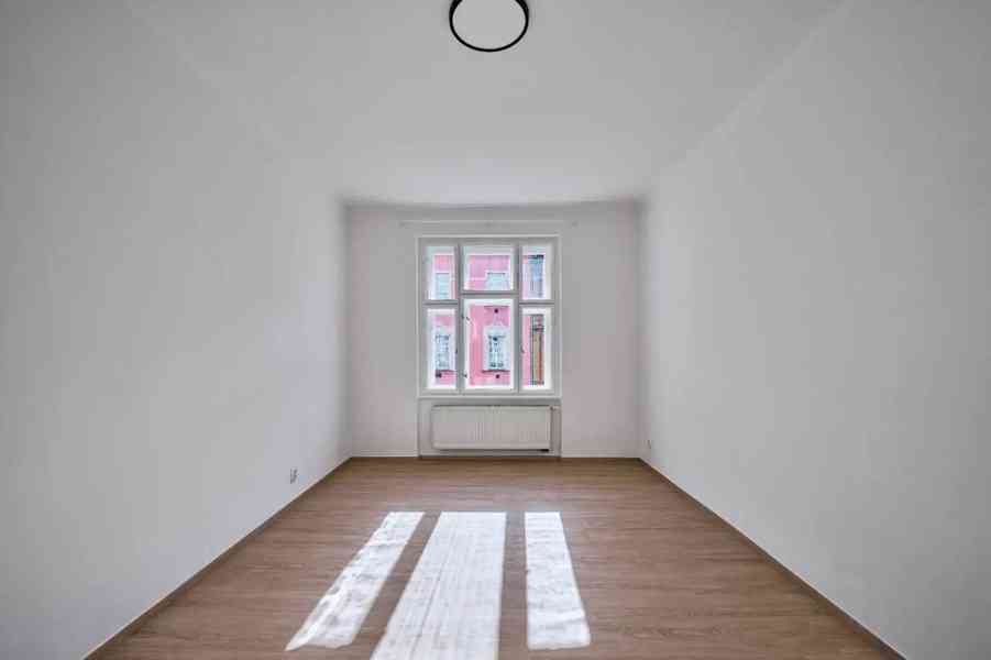 Pronájem bytu 2+kk 51 m² - foto 4
