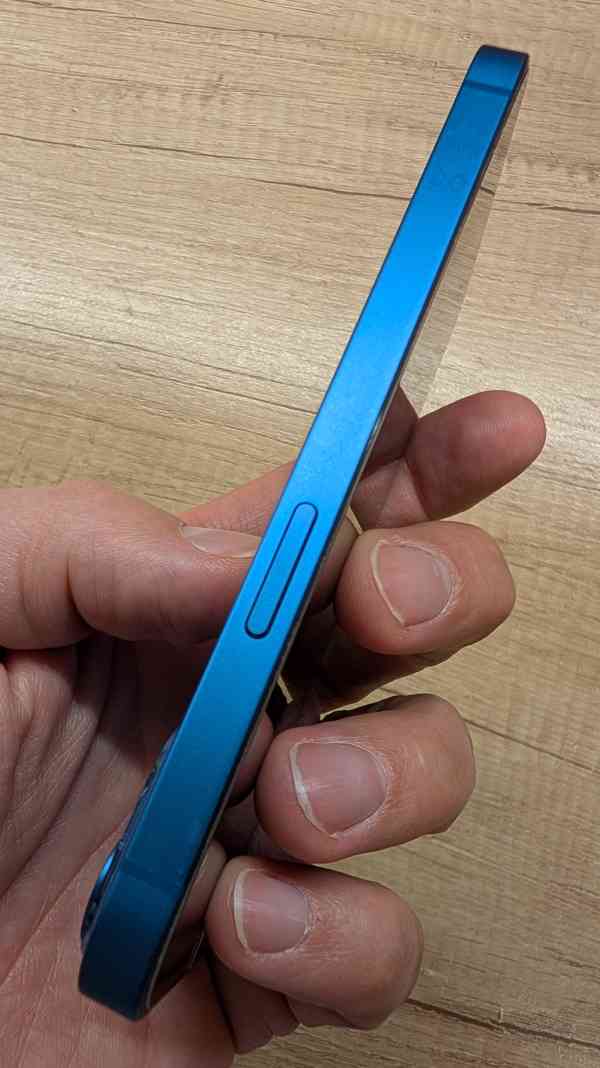Mobilní telefon iPhone 13 128 GB - foto 4