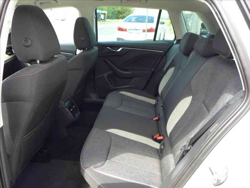 Škoda Kamiq 1,6 TDI LED NAVI KAMERA DPH - foto 6