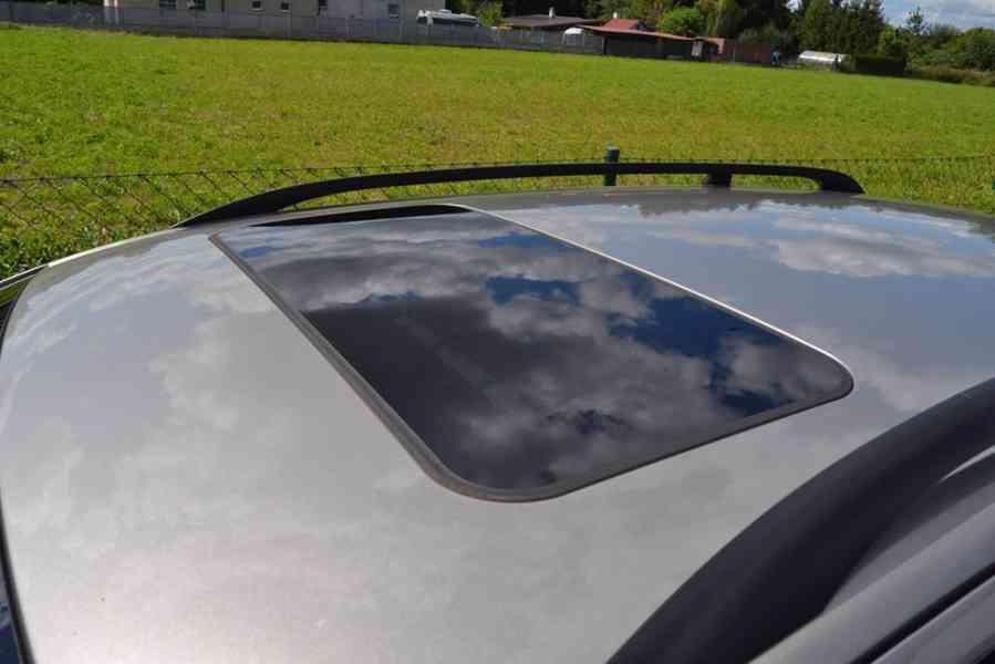 Škoda Octavia 1.4 TSI 90kW Elegance kombi - foto 16