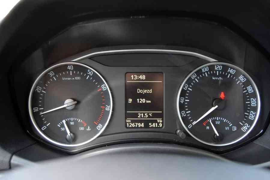 Škoda Octavia 1.4 TSI 90kW Elegance kombi - foto 8