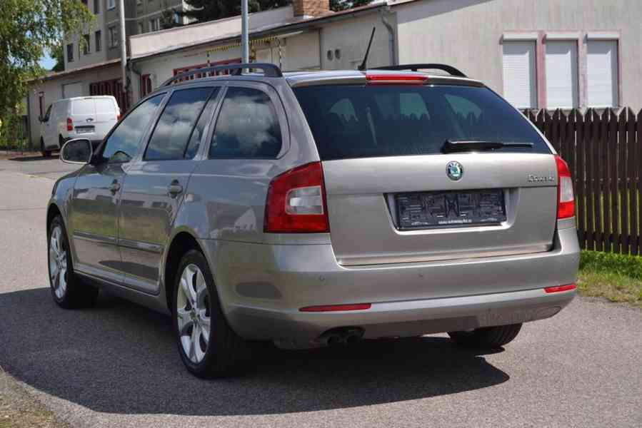 Škoda Octavia 1.4 TSI 90kW Elegance kombi - foto 2