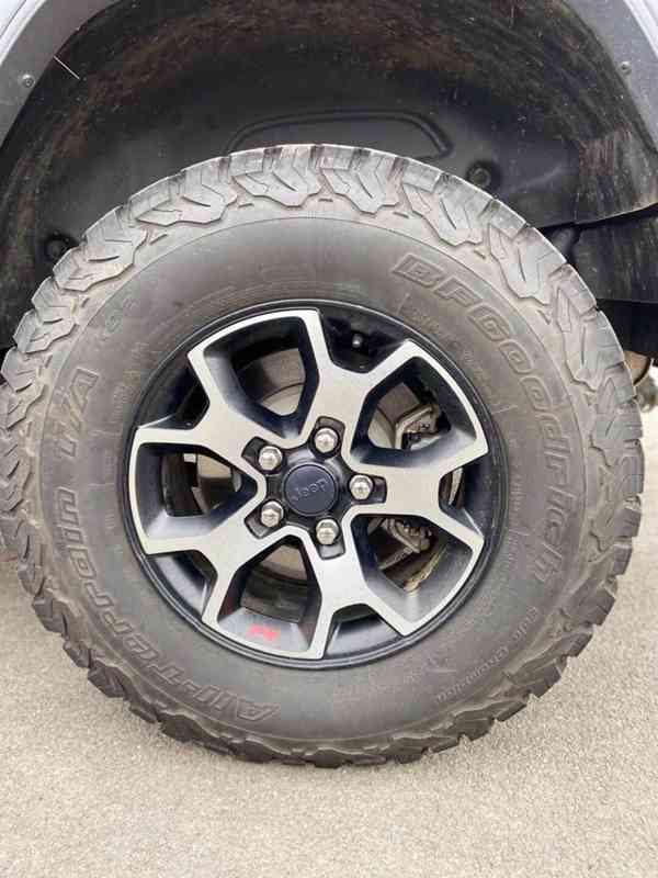 Jeep Wrangler Rubicon	 - foto 9