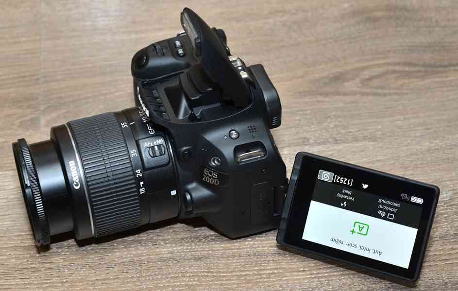 Canon EOS 200D + Objektiv EFS 18-55mm 1260 Exp. - foto 6