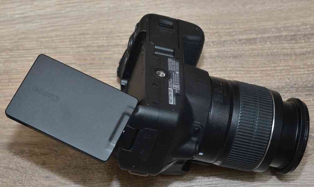 Canon EOS 200D + Objektiv EFS 18-55mm 1260 Exp. - foto 8