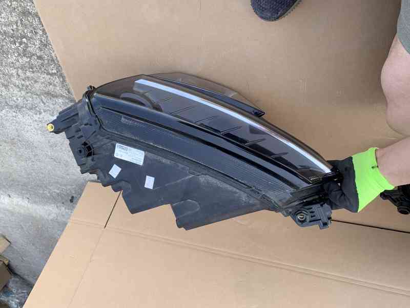 predni SVeTLO LED xenon skoda karoq levy leve - foto 9