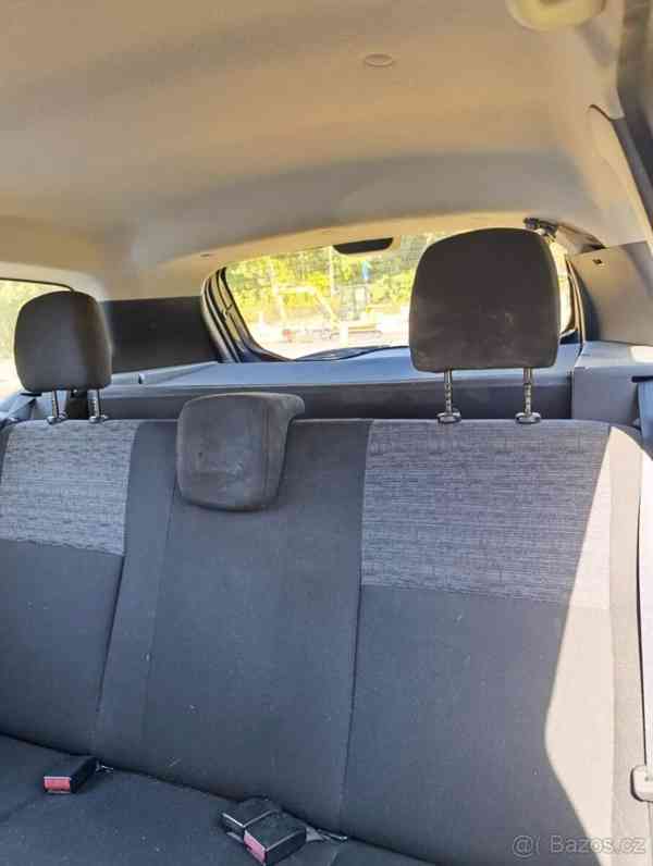 Dacia Duster 1,6   r.v. 2012 - foto 7