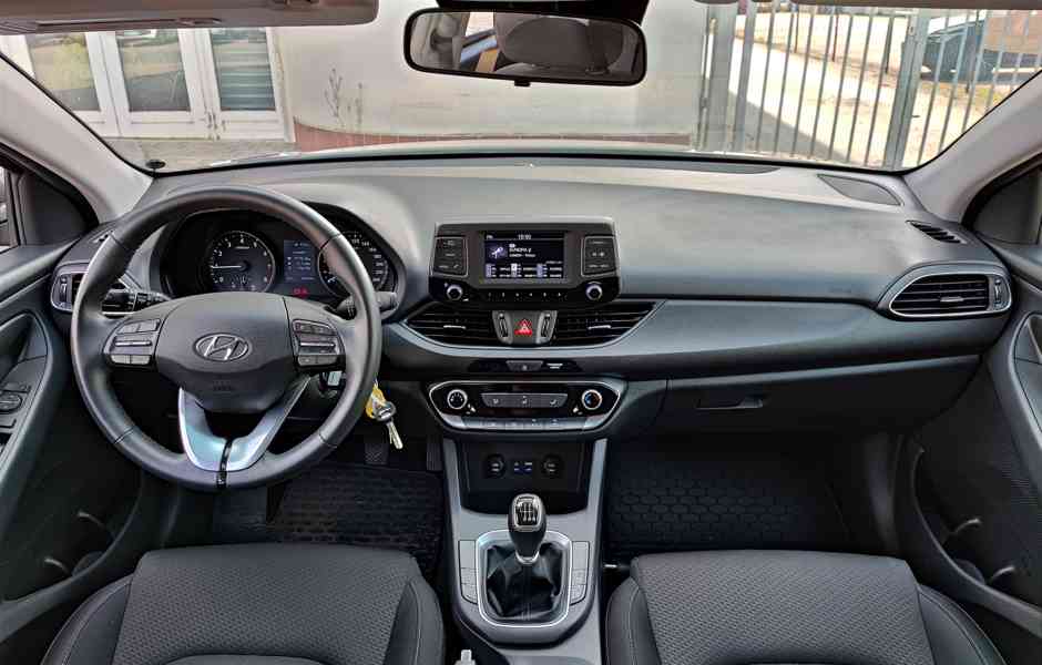HYUNDAI I30 COMBI 1.4 T-GDI 103KW,2019,TRIKOLOR,ČR,1.MAJ,DPH - foto 5