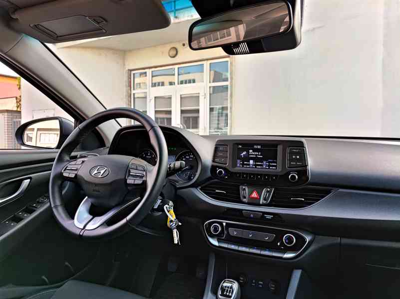 HYUNDAI I30 COMBI 1.4 T-GDI 103KW,2019,TRIKOLOR,ČR,1.MAJ,DPH - foto 6