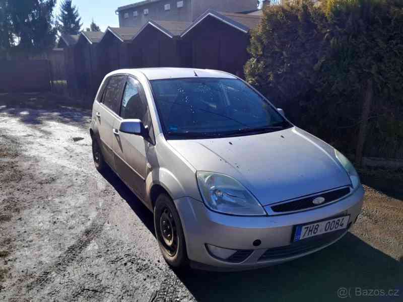 Prodám ford fiesta mk5 1.4 59kw beznín - foto 2