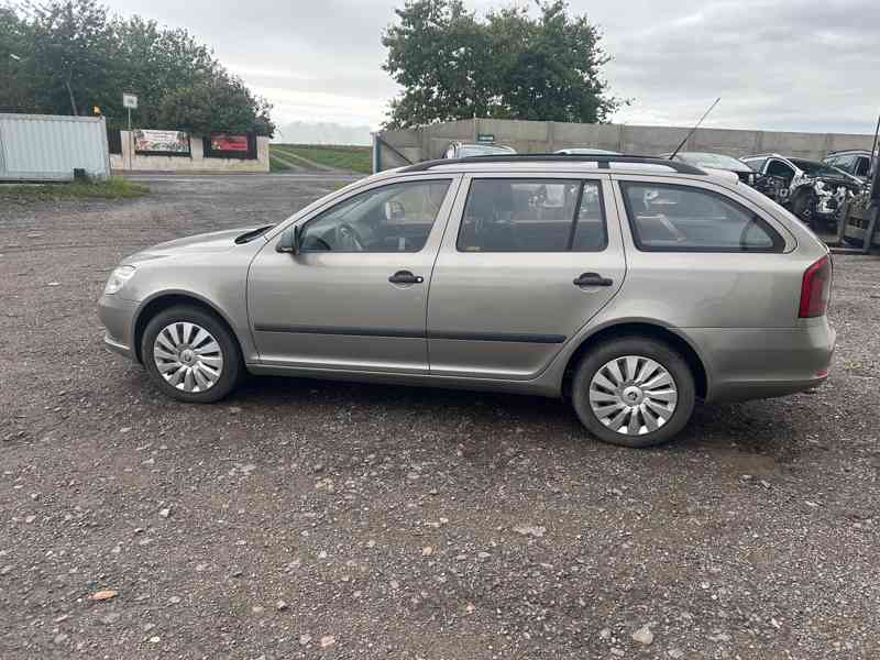 Škoda Octavia II combi 1,9TDI 77KW BXE prodám díly - foto 8