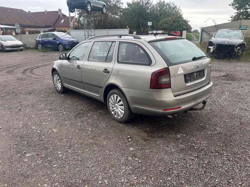 Škoda Octavia II combi 1,9TDI 77KW BXE prodám díly - foto 7